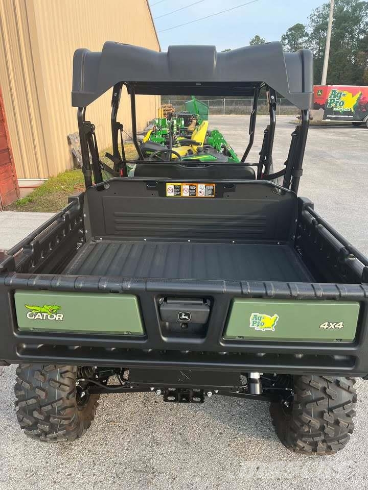 John Deere XUV 825M Utiliteitsmachines