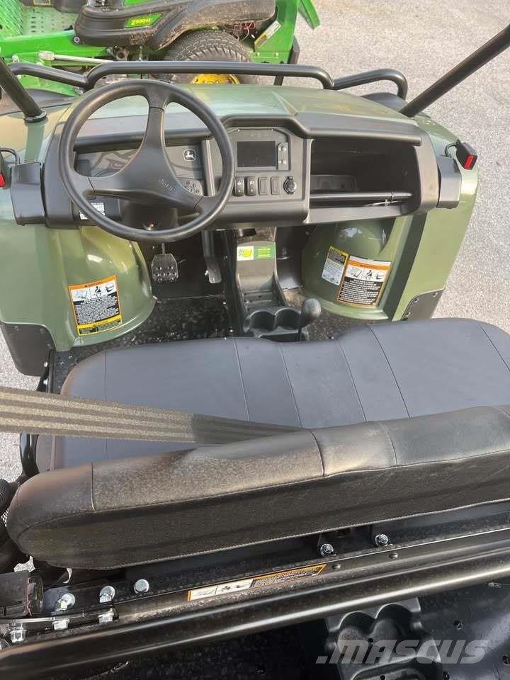 John Deere XUV 825M Utiliteitsmachines