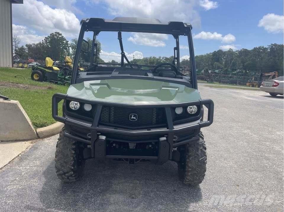 John Deere XUV 845M Pomoćne mašine