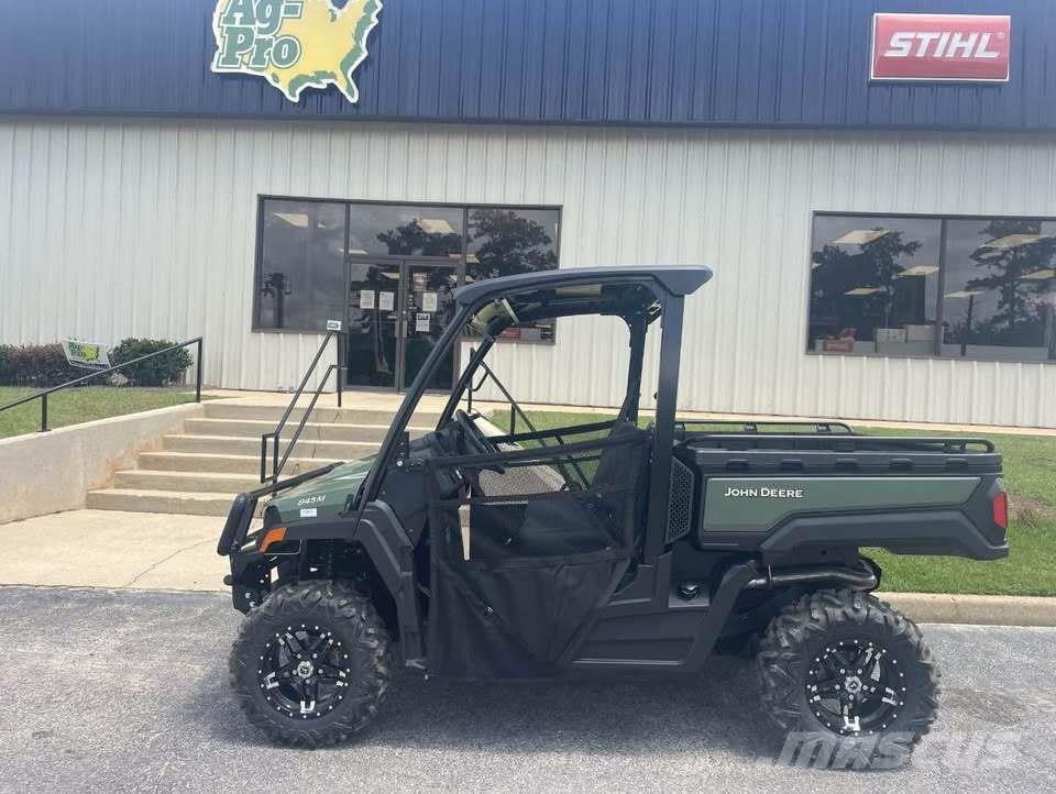 John Deere XUV 845M Pomoćne mašine