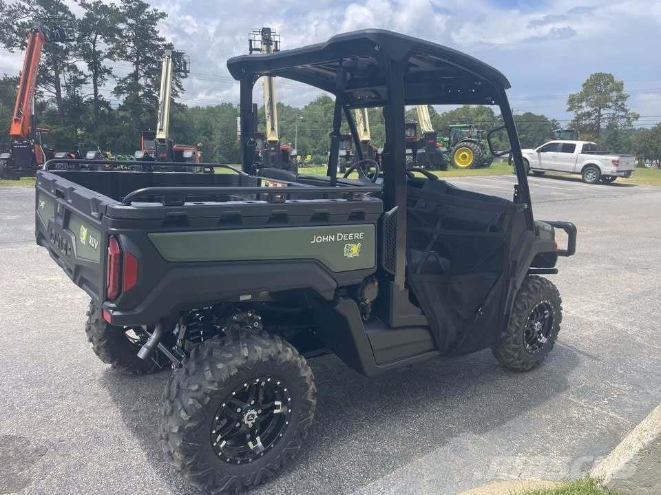 John Deere XUV 845M Pomoćne mašine