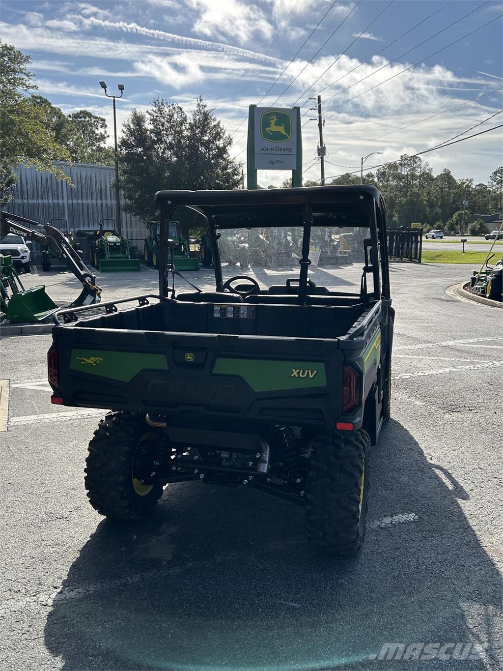 John Deere XUV 845M Pomoćne mašine