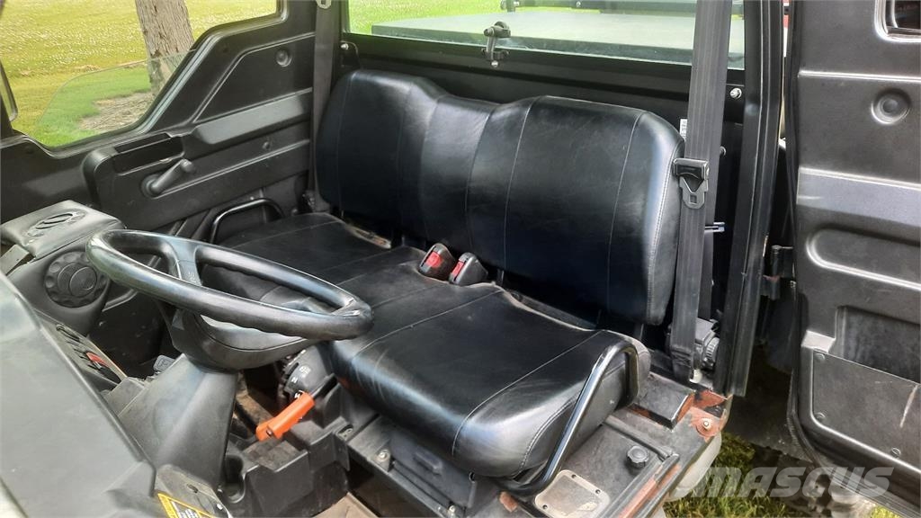 John Deere XUV 825i Maquinaria para servicios públicos