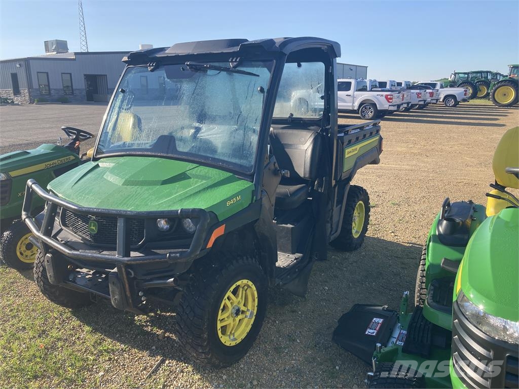 John Deere XUV 845M ماكينات منفعة عامة