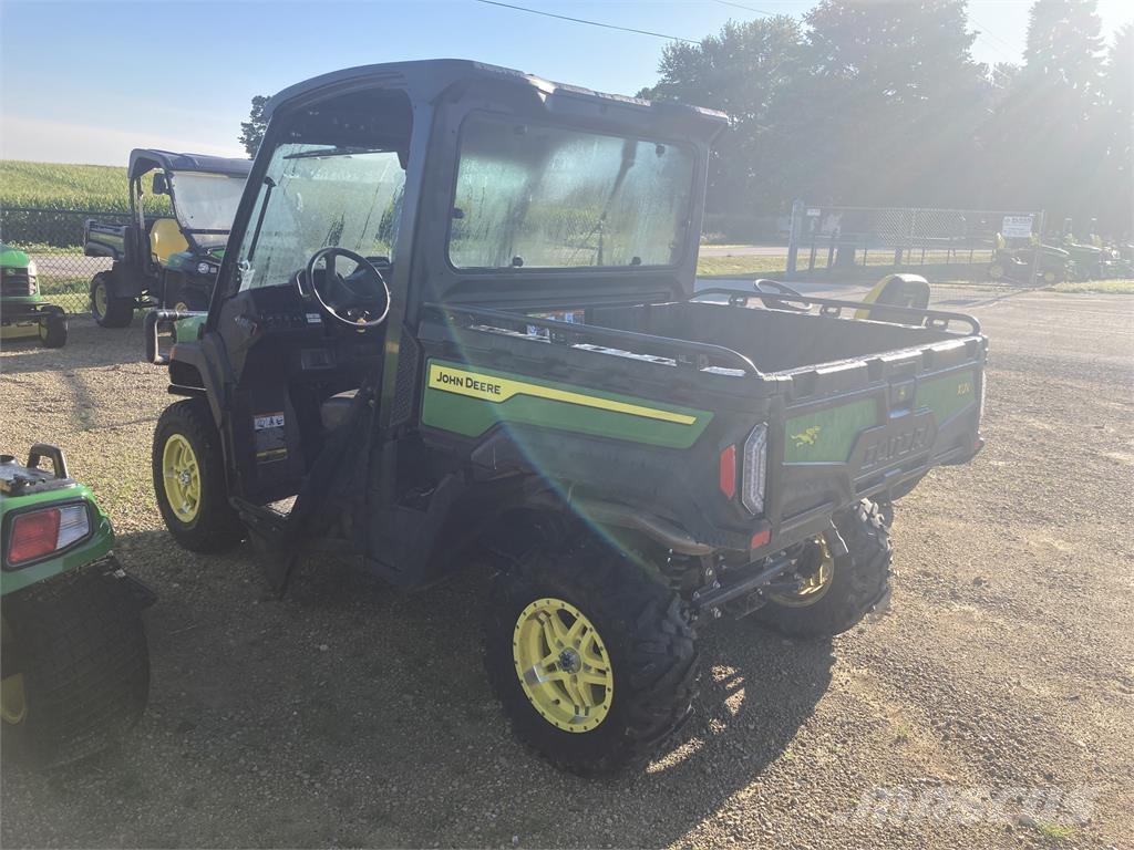 John Deere XUV 845M ماكينات منفعة عامة