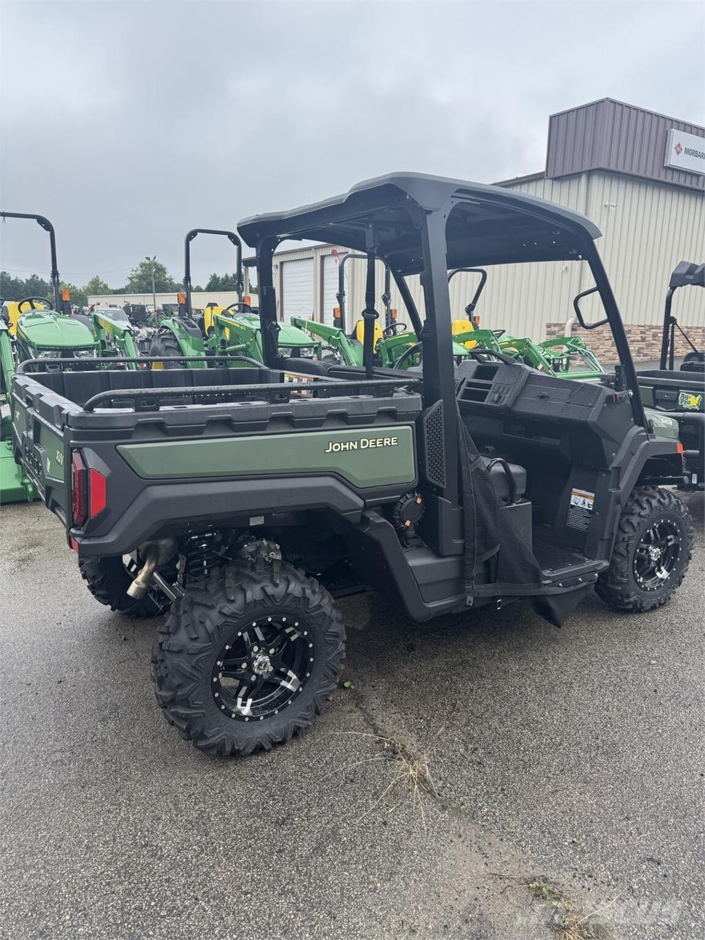 John Deere XUV 845M ماكينات منفعة عامة
