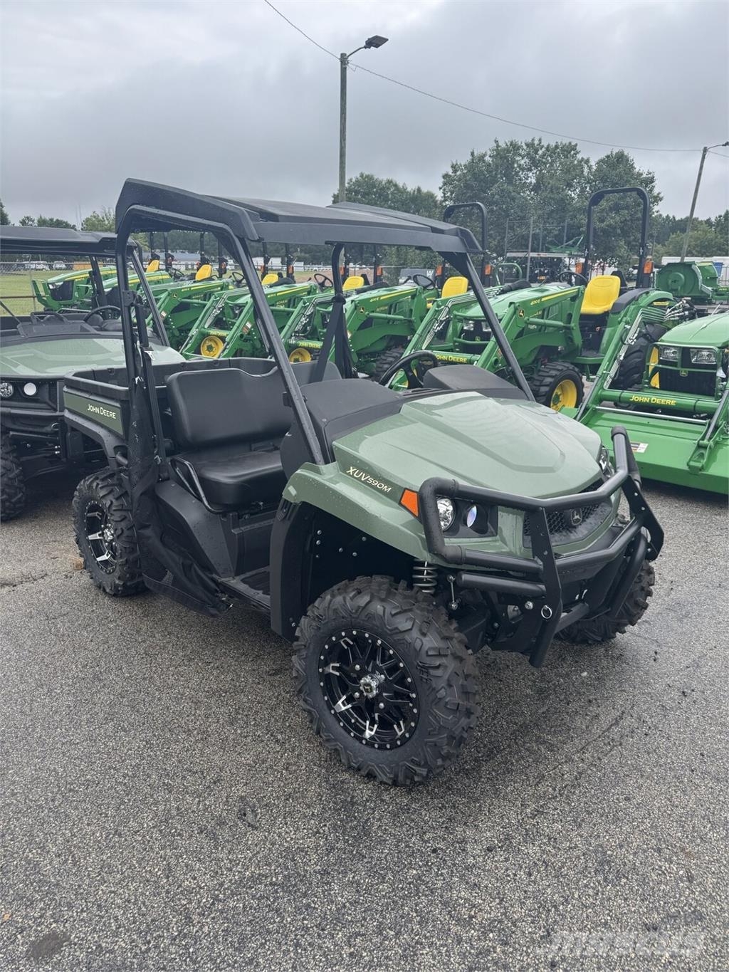 John Deere XUV 590M ماكينات منفعة عامة