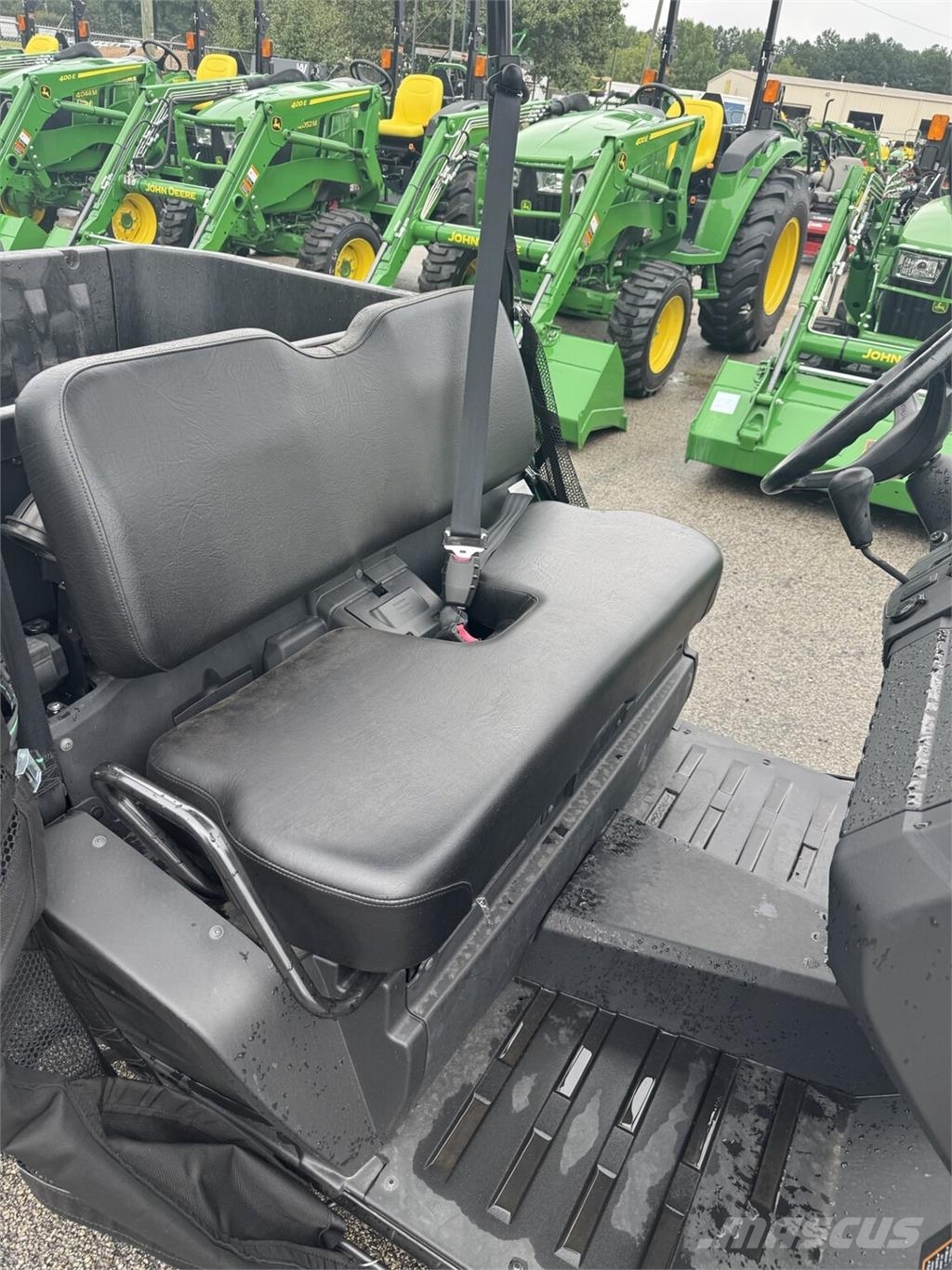 John Deere XUV 590M ماكينات منفعة عامة