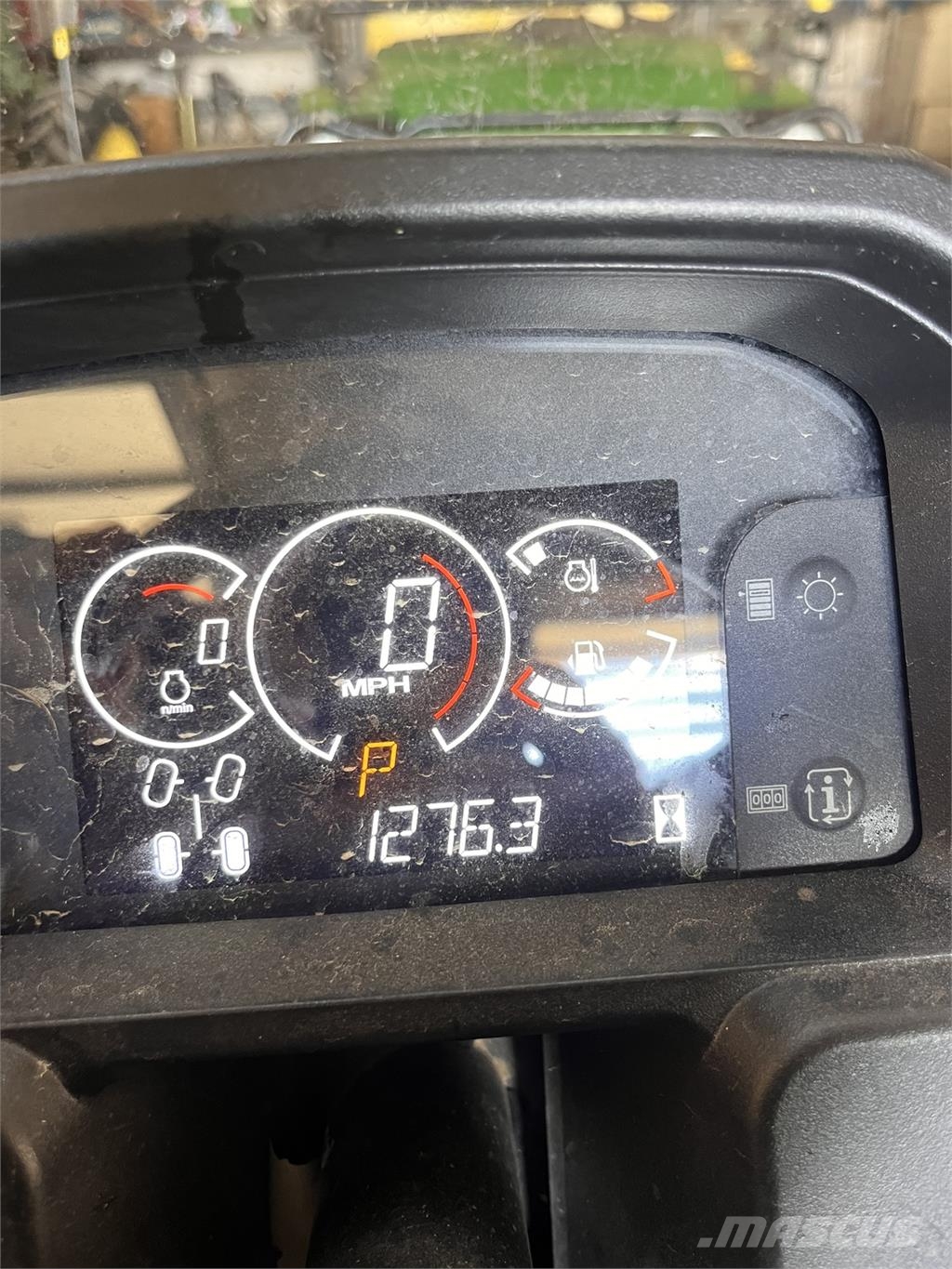 John Deere XUV 865M Pomožni stroji
