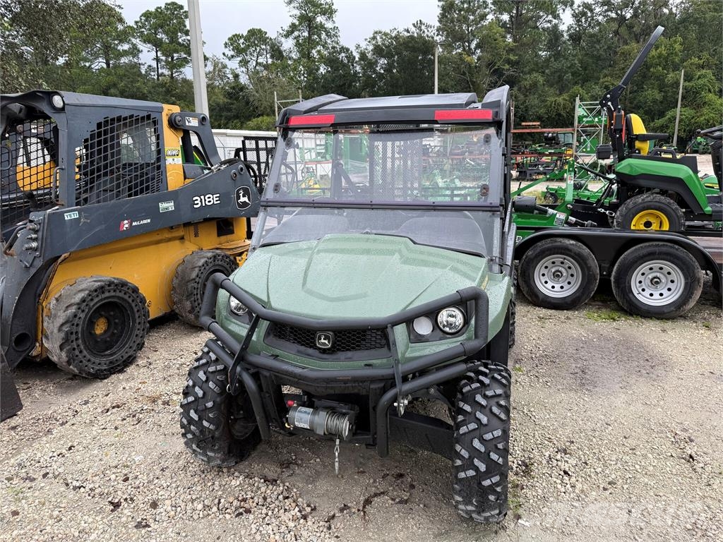 John Deere XUV 590M Pomoćni strojevi