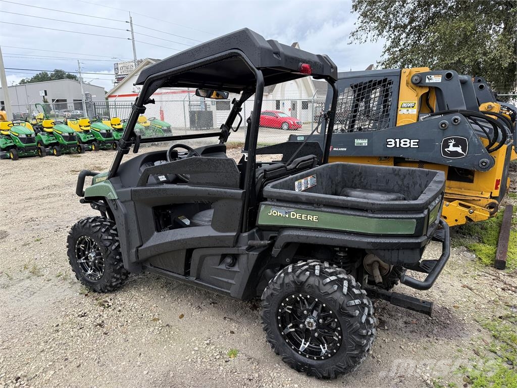 John Deere XUV 590M Pomoćni strojevi
