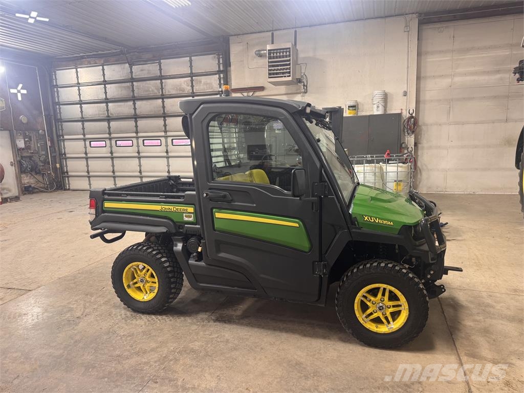 John Deere XUV 835M Pomoćne mašine
