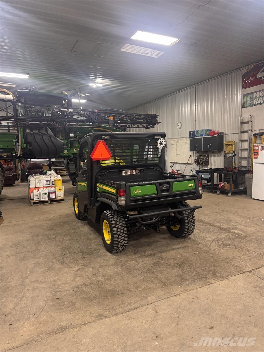 John Deere XUV 835M Pomoćne mašine