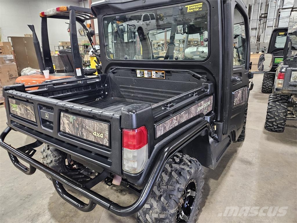 John Deere XUV 835R Mini utilitaire