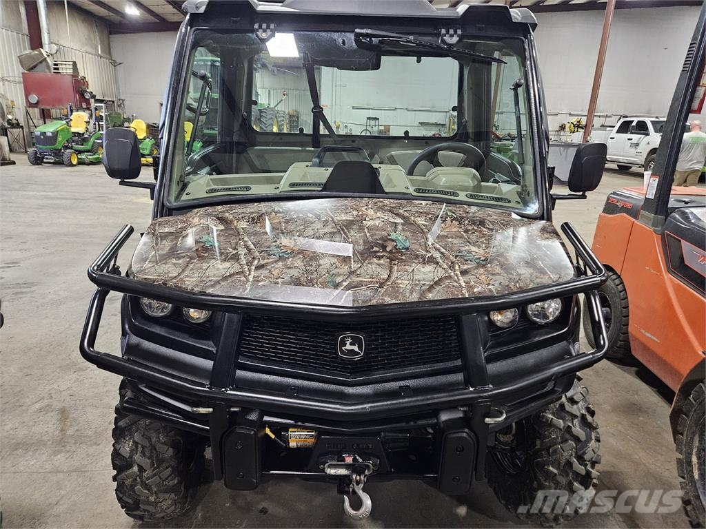 John Deere XUV 835R Mini utilitaire