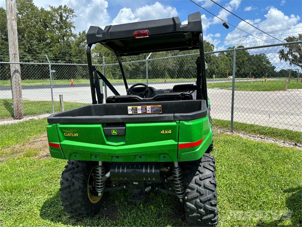 John Deere XUV 590M Küçük araçlar