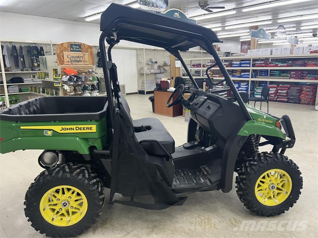 John Deere XUV 590M Pomoćne mašine