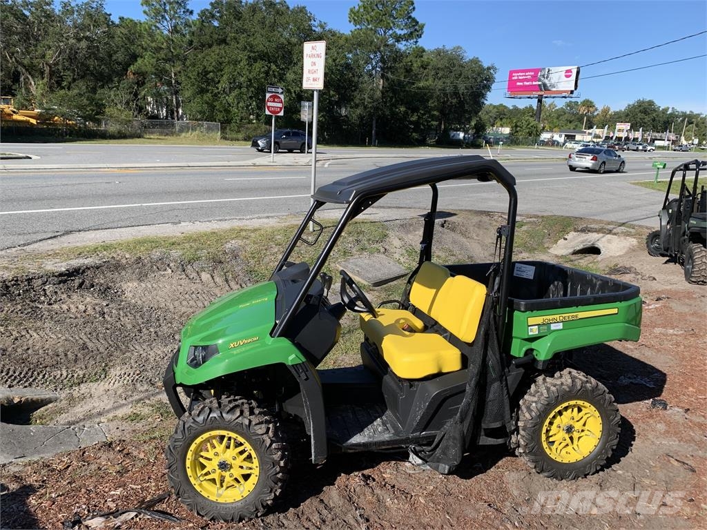 John Deere XUV 590M Pomoćne mašine