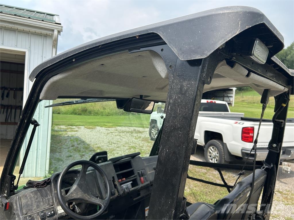 John Deere XUV 835M ユーティリティー機械