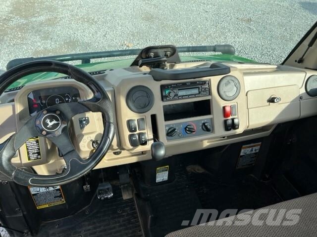 John Deere XUV 835R Utility machines