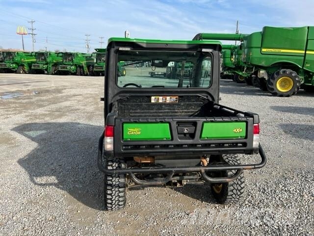 John Deere XUV 835R Utility machines