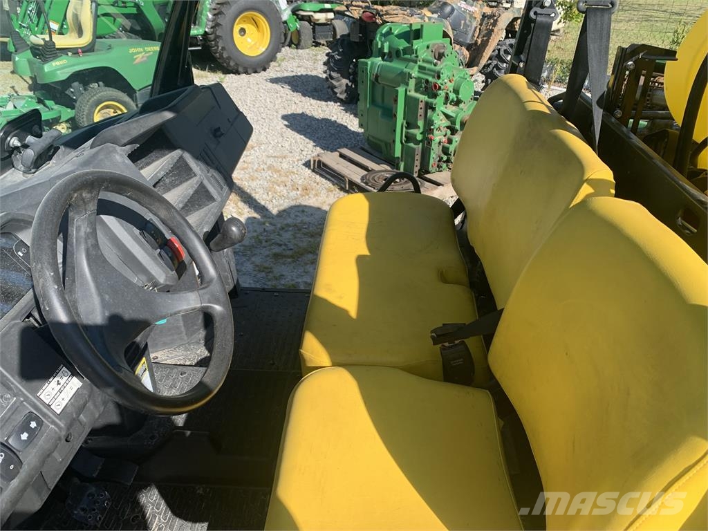 John Deere XUV 835M Utility machines