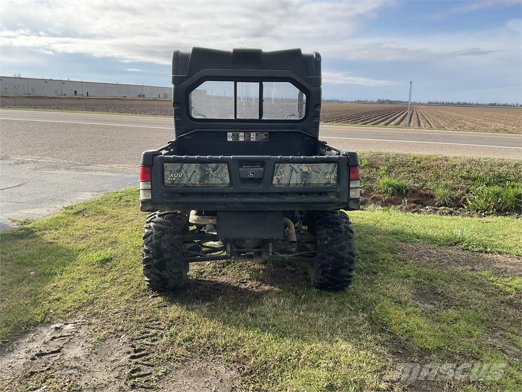 John Deere XUV 825I CAMO Irankiu vezimeliai