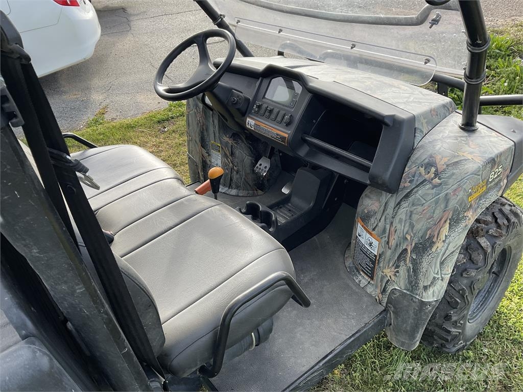 John Deere XUV 825I CAMO Irankiu vezimeliai