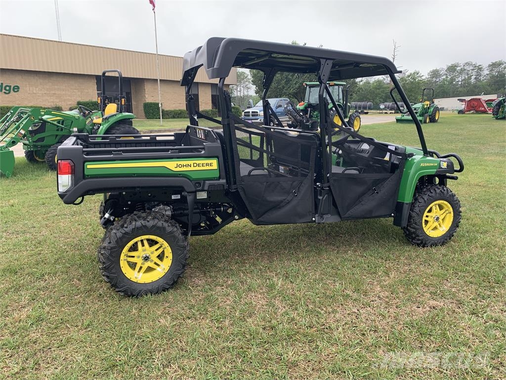 John Deere XUV825M S4 Utility machines