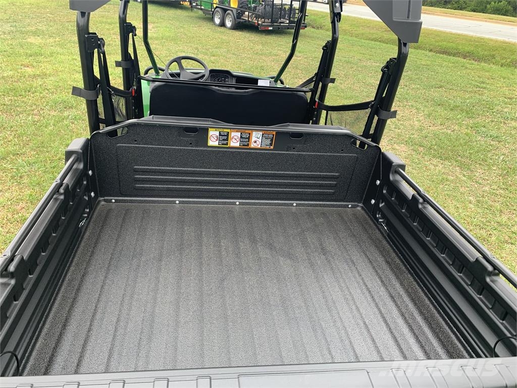 John Deere XUV825M S4 Utility machines