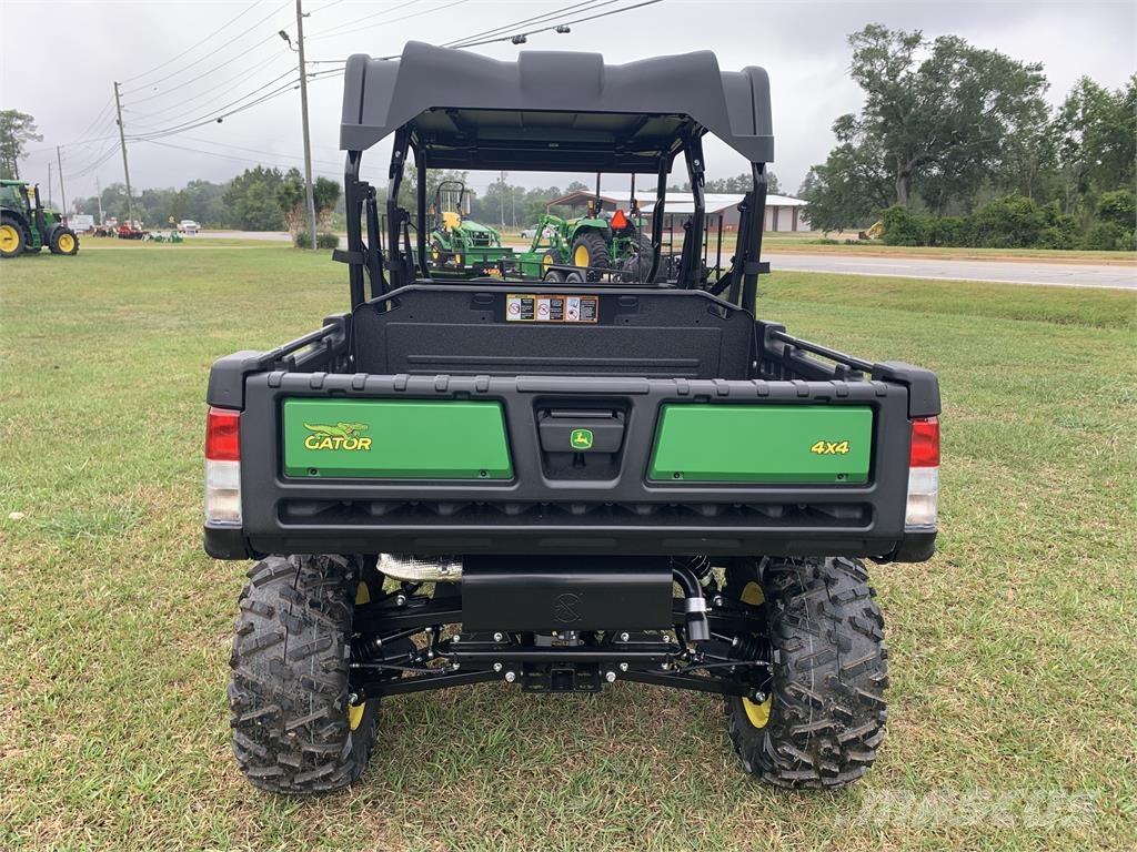John Deere XUV825M S4 Utility machines