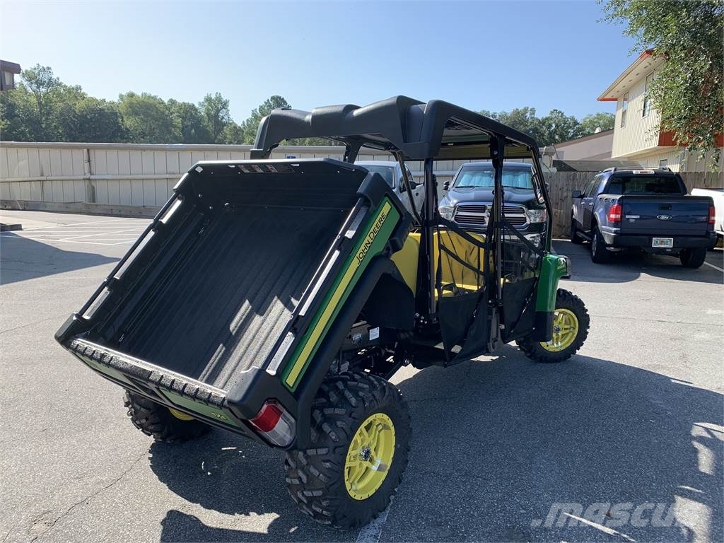 John Deere XUV825M S4 ماكينات منفعة عامة