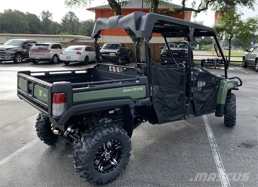 John Deere XUV825M S4 ماكينات منفعة عامة