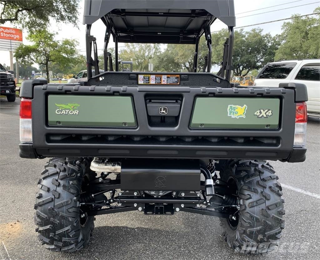 John Deere XUV825M S4 ماكينات منفعة عامة