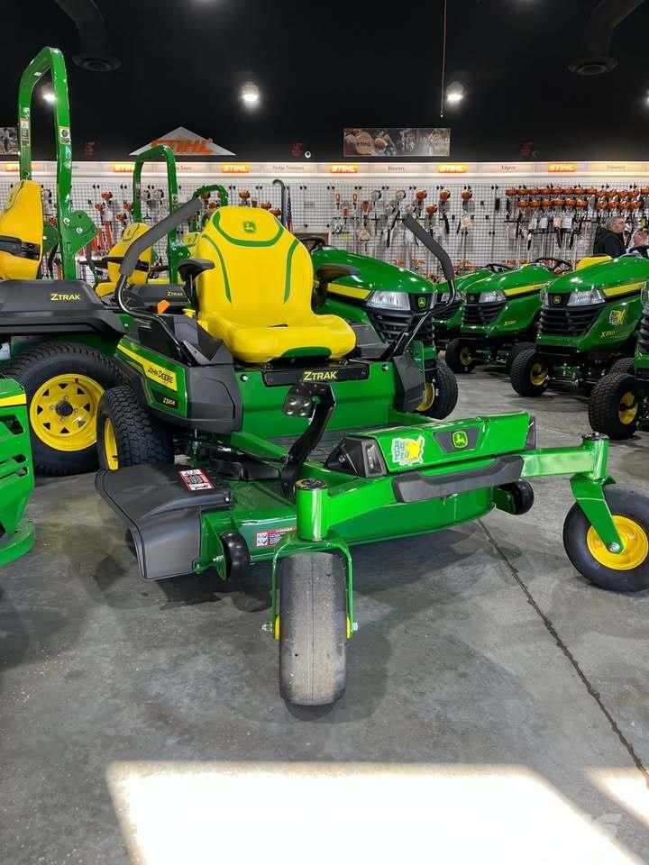 John Deere Z320R Corta-Relvas Zero turn