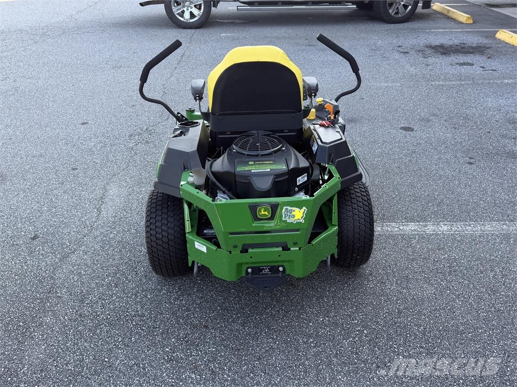 John Deere Z320R جرارات مدمجة