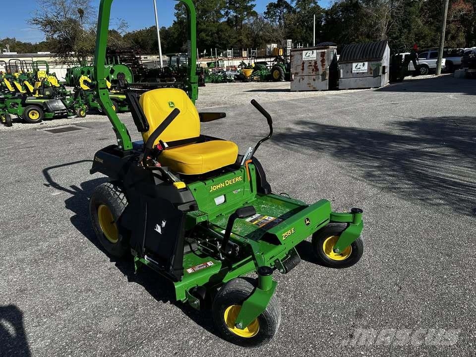 John Deere Z515E Zero turn mowers
