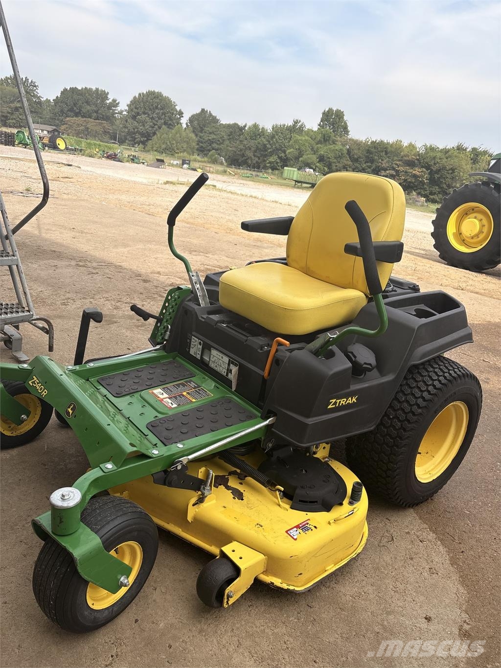 John Deere Z540R صفر محولا الدوران