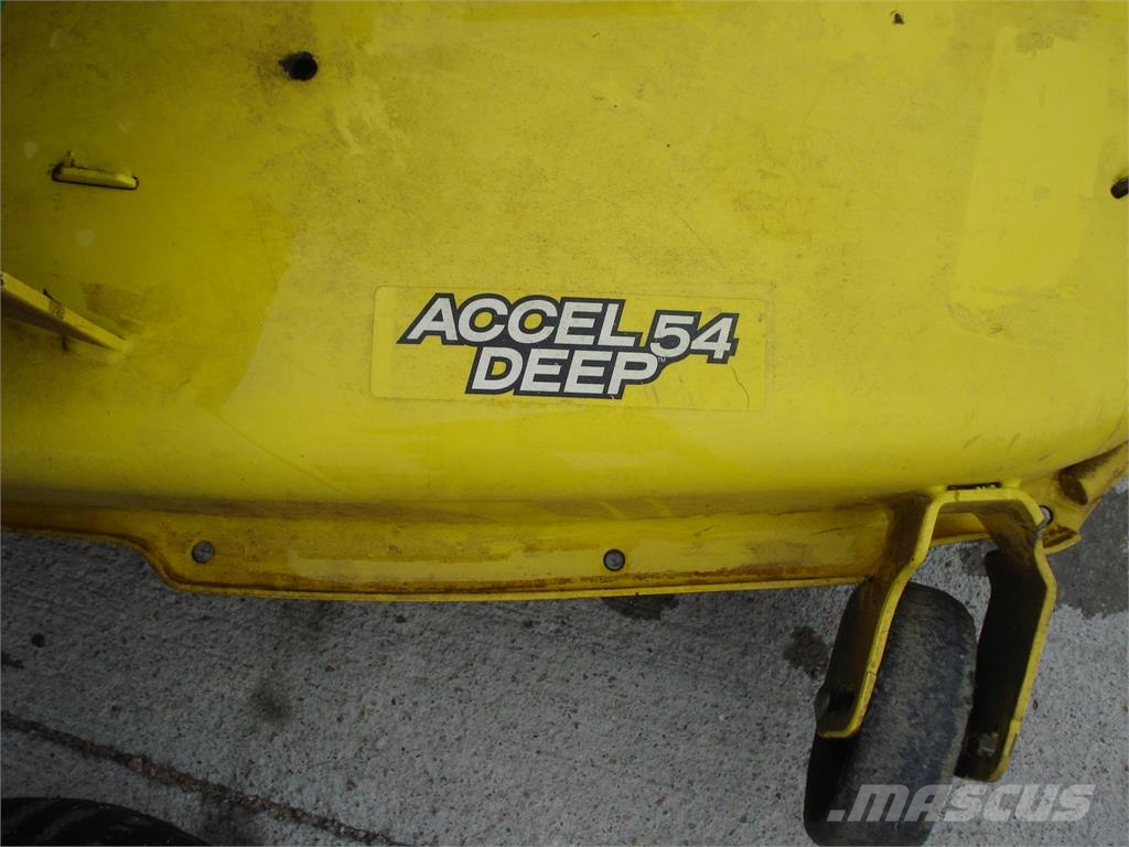John Deere Z540M صفر محولا الدوران
