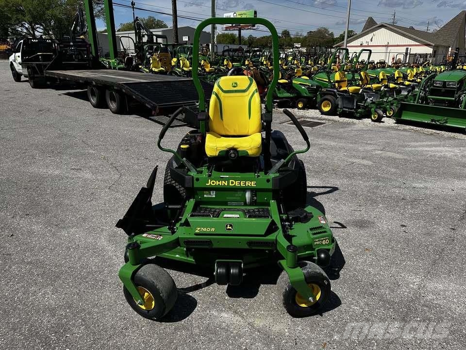 John Deere Z740r Zero turn mowers