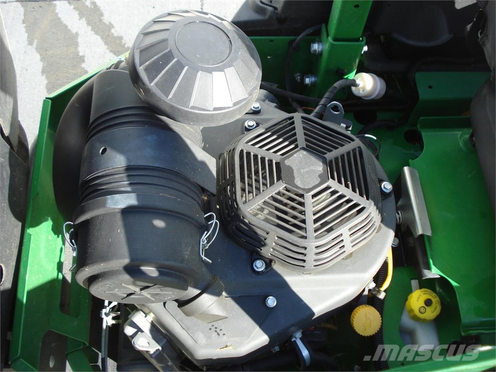 John Deere Z740R Nulinio apsisukimo traktoriukai