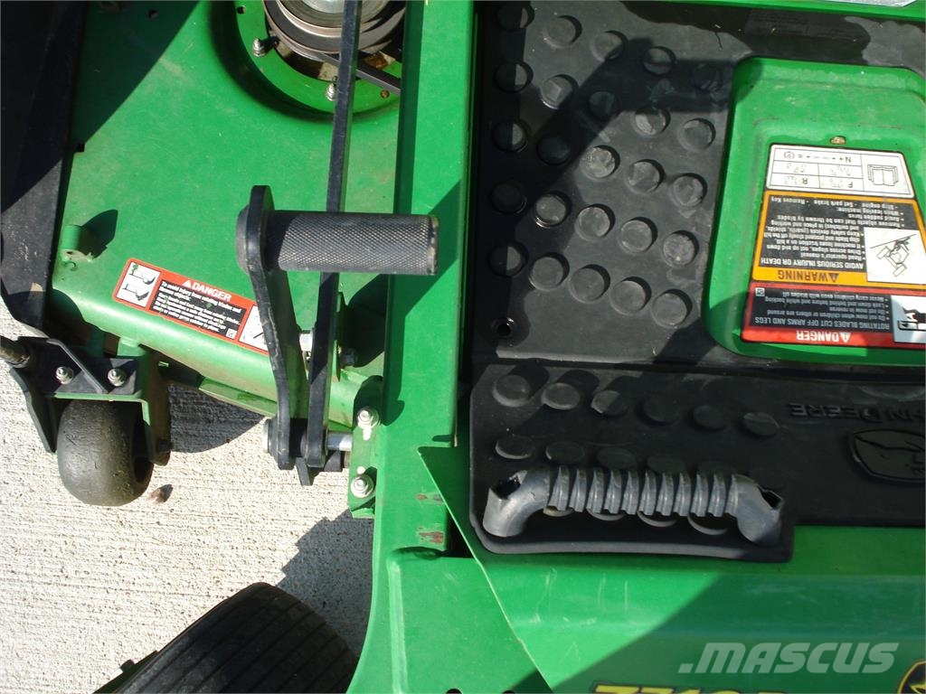 John Deere Z740R Nulinio apsisukimo traktoriukai