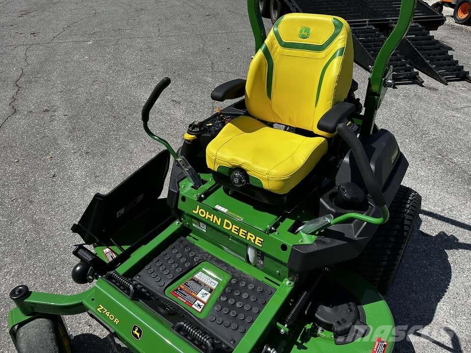 John Deere Z740r Zero turn mowers