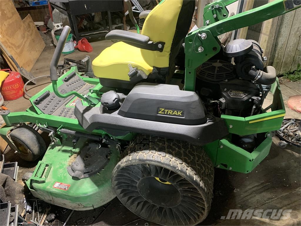 John Deere Z760R Corta-Relvas Zero turn