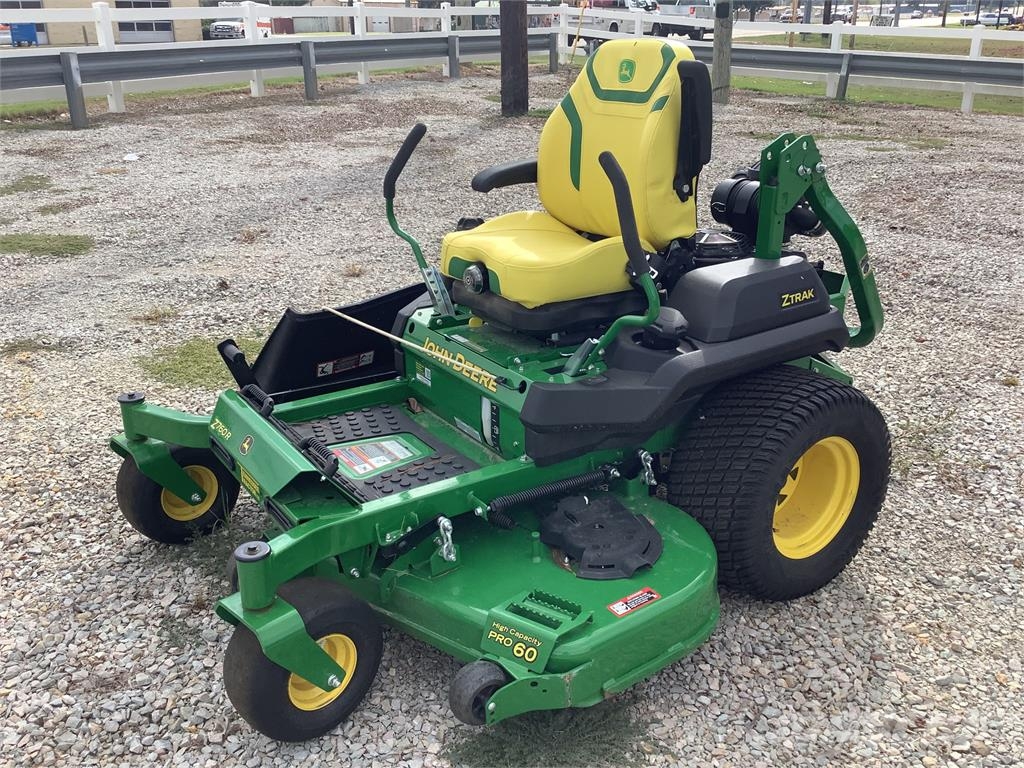 John Deere Z760R Zero turn косарки