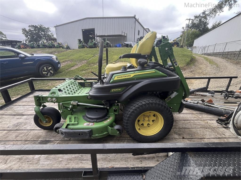 John Deere Z920M Nulla fordulósugarú fűnyírók