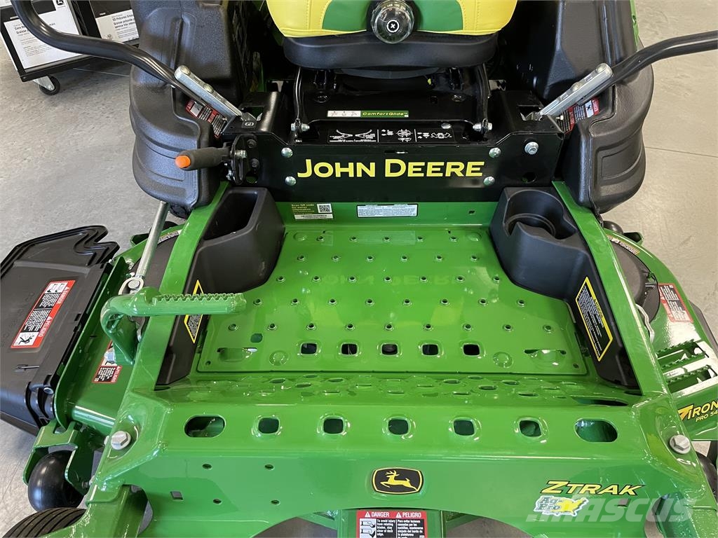 John Deere Z930M Nulinio apsisukimo traktoriukai