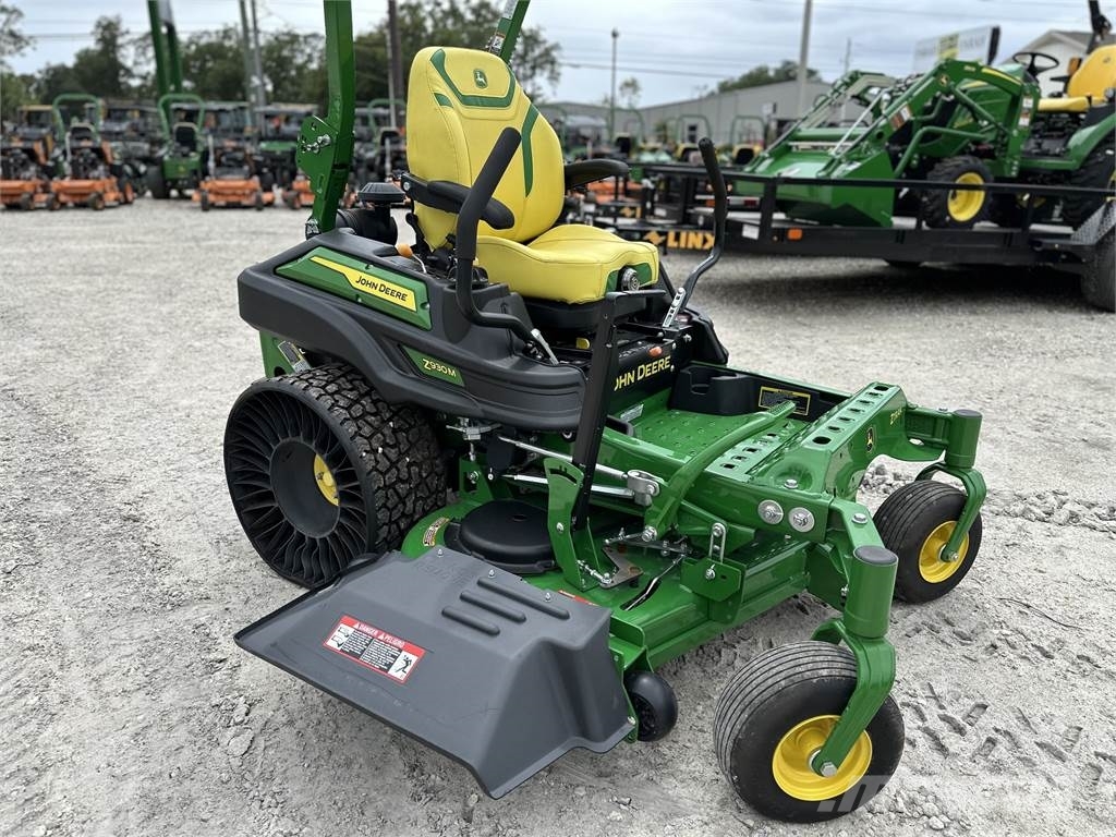 John Deere Z930M Nulinio apsisukimo traktoriukai