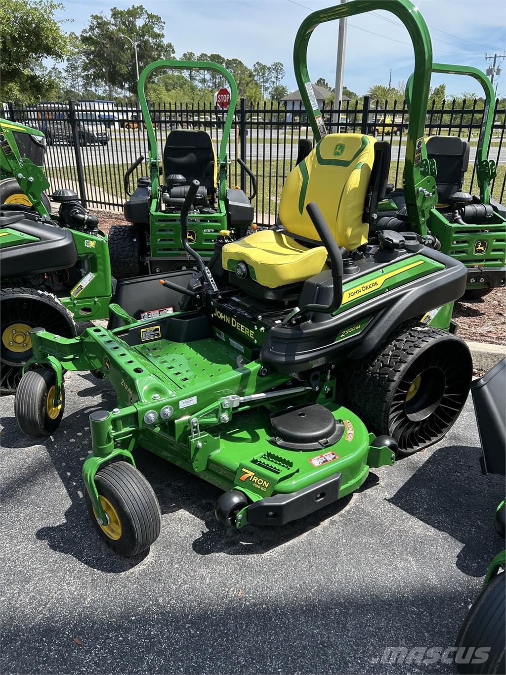 John Deere Z950M 0-kääntösäde leikkurit