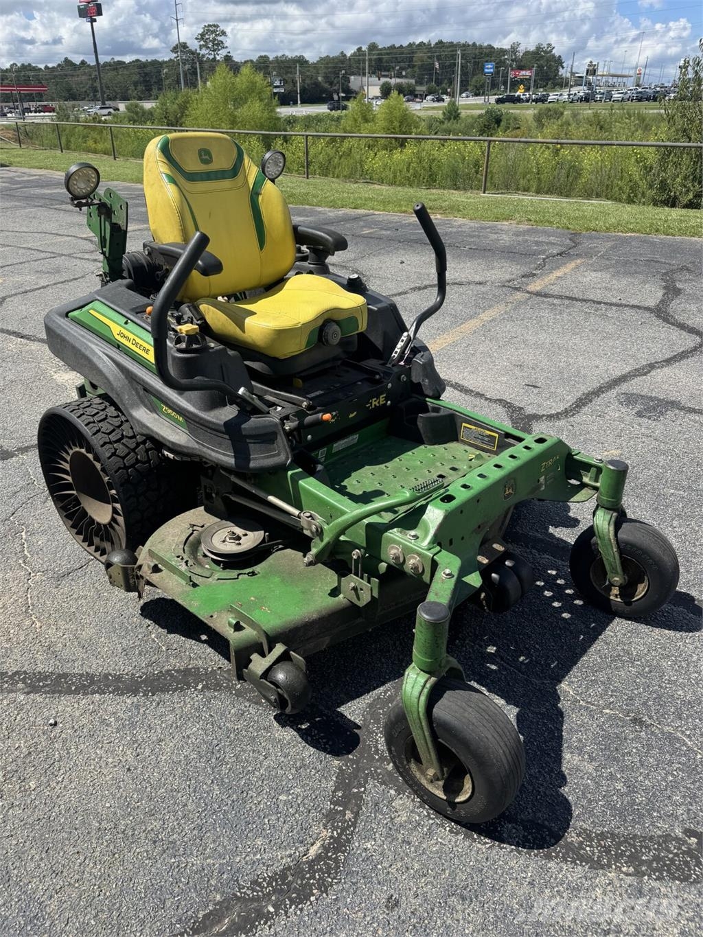 John Deere Z950M صفر محولا الدوران